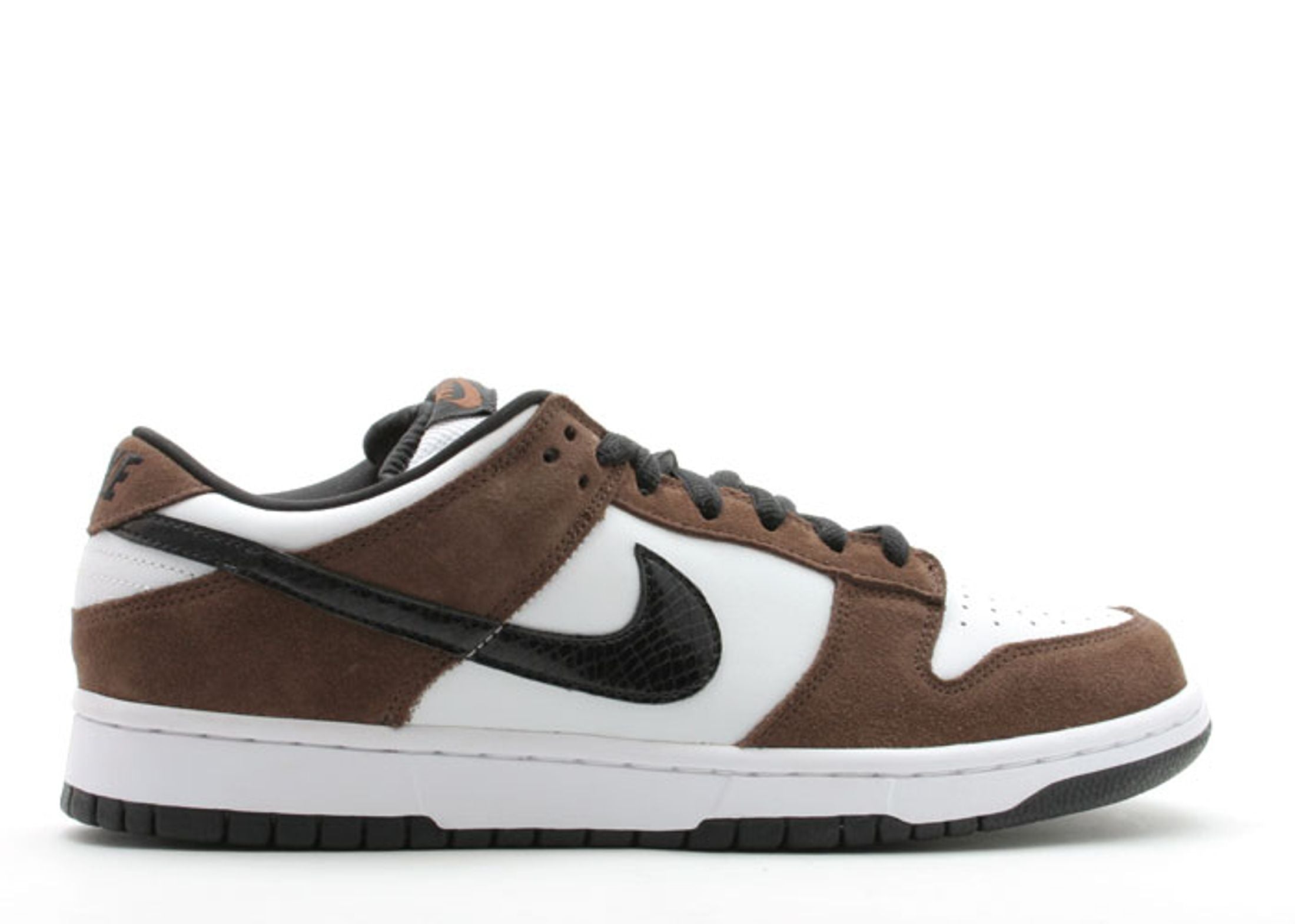 sb dunk low trail end