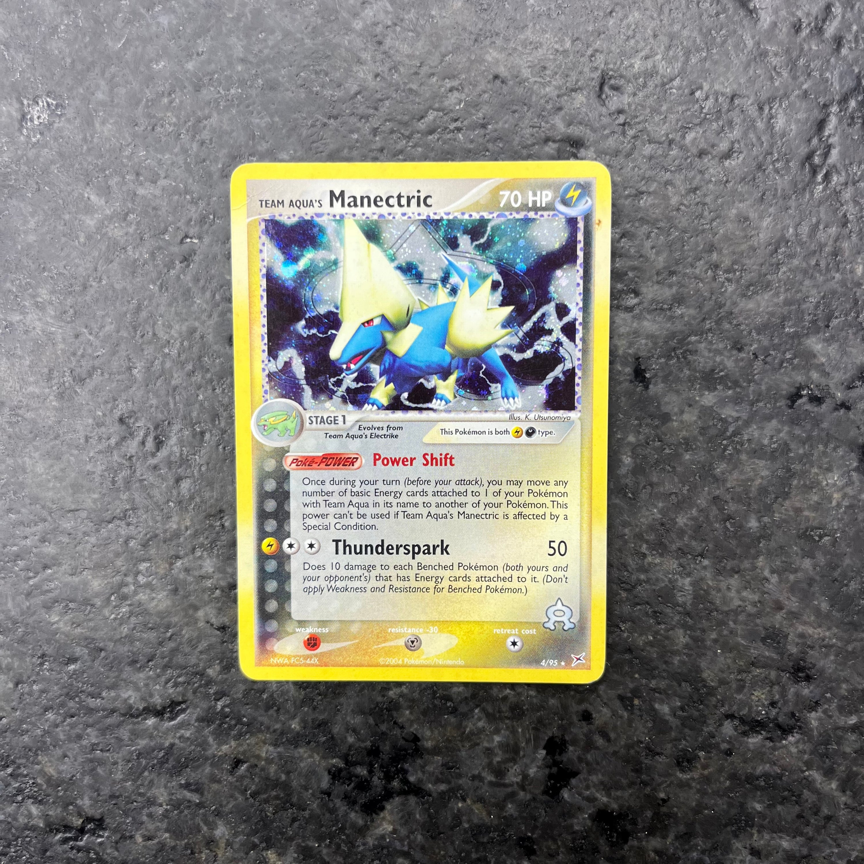 TEAM AQUA’S MANECTRIC HOLO 4/95 (NM)