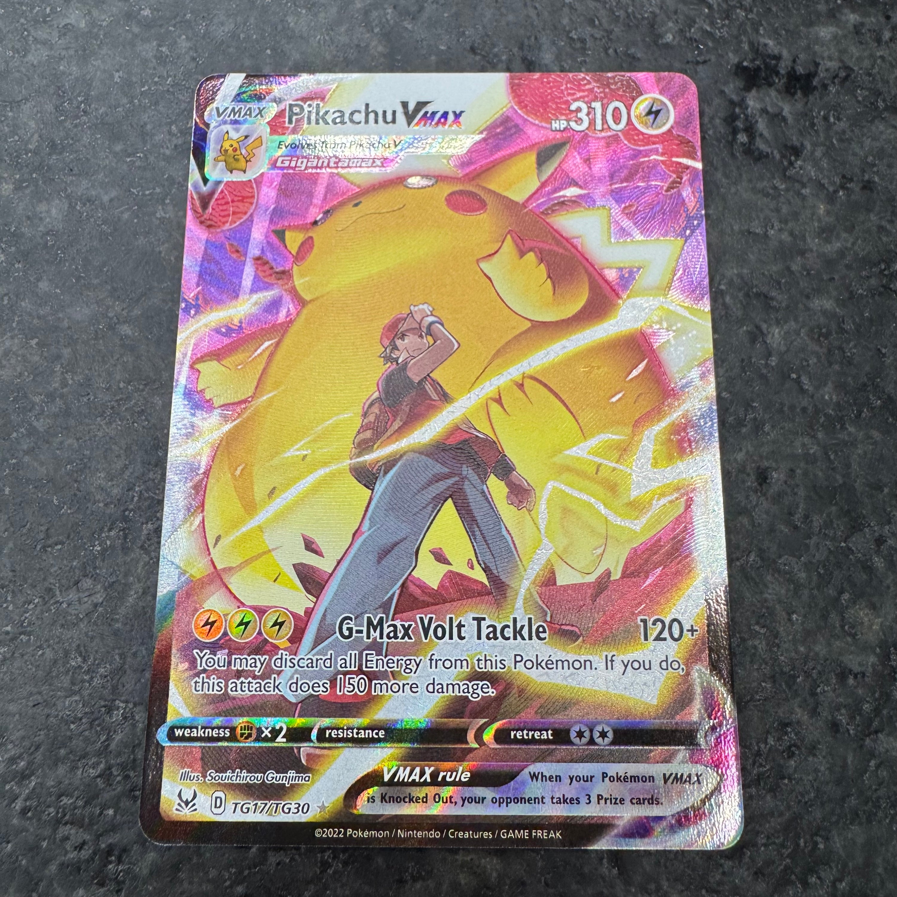 PIKACHU VMAX ALT ART TG17/TG30 (NM)