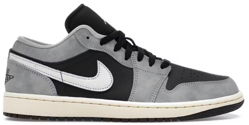JORDAN 1 LOW “LIGHT SMOKE GREY OFF NOIR”