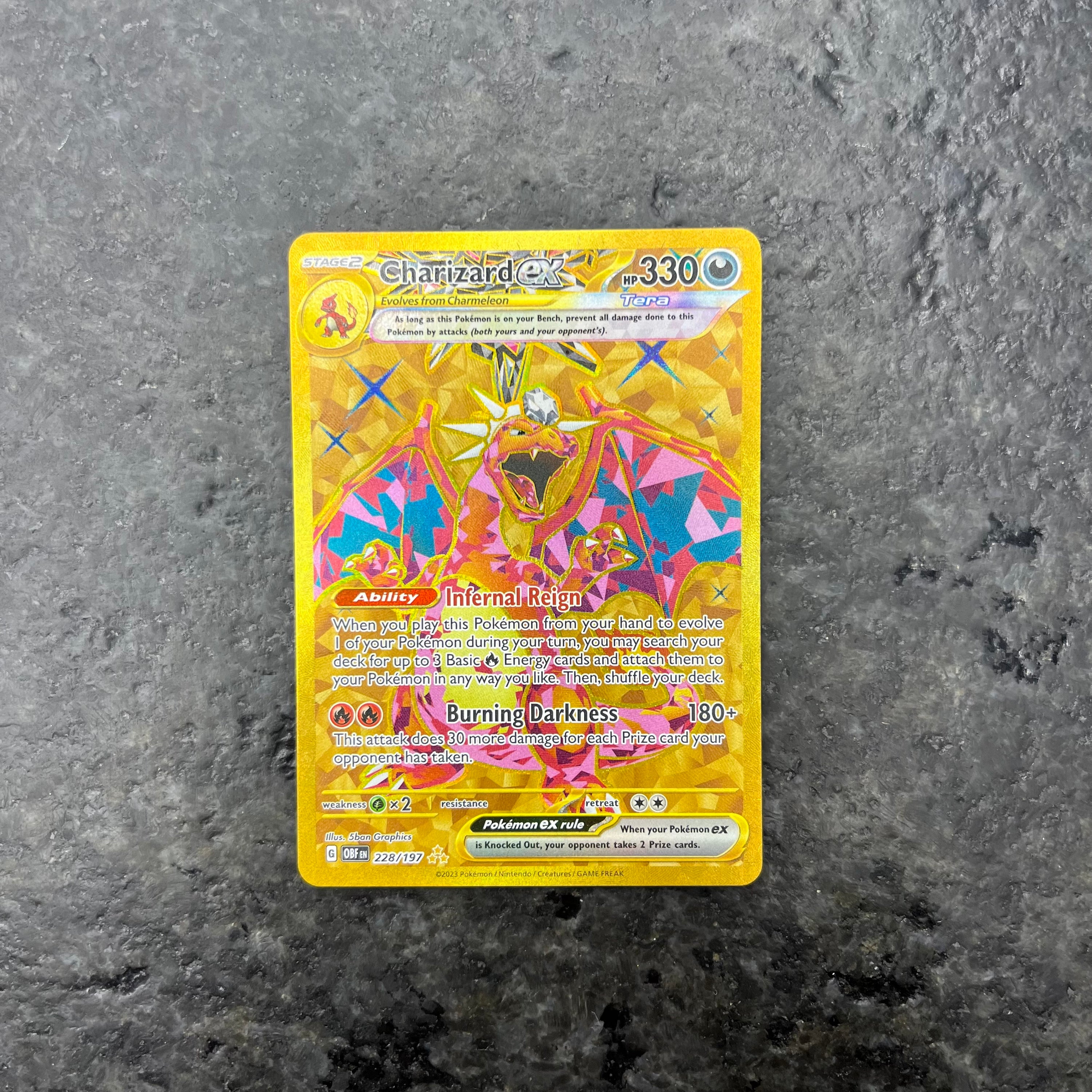 CHARIZARD EX GOLD RARE 228/197 (NM)
