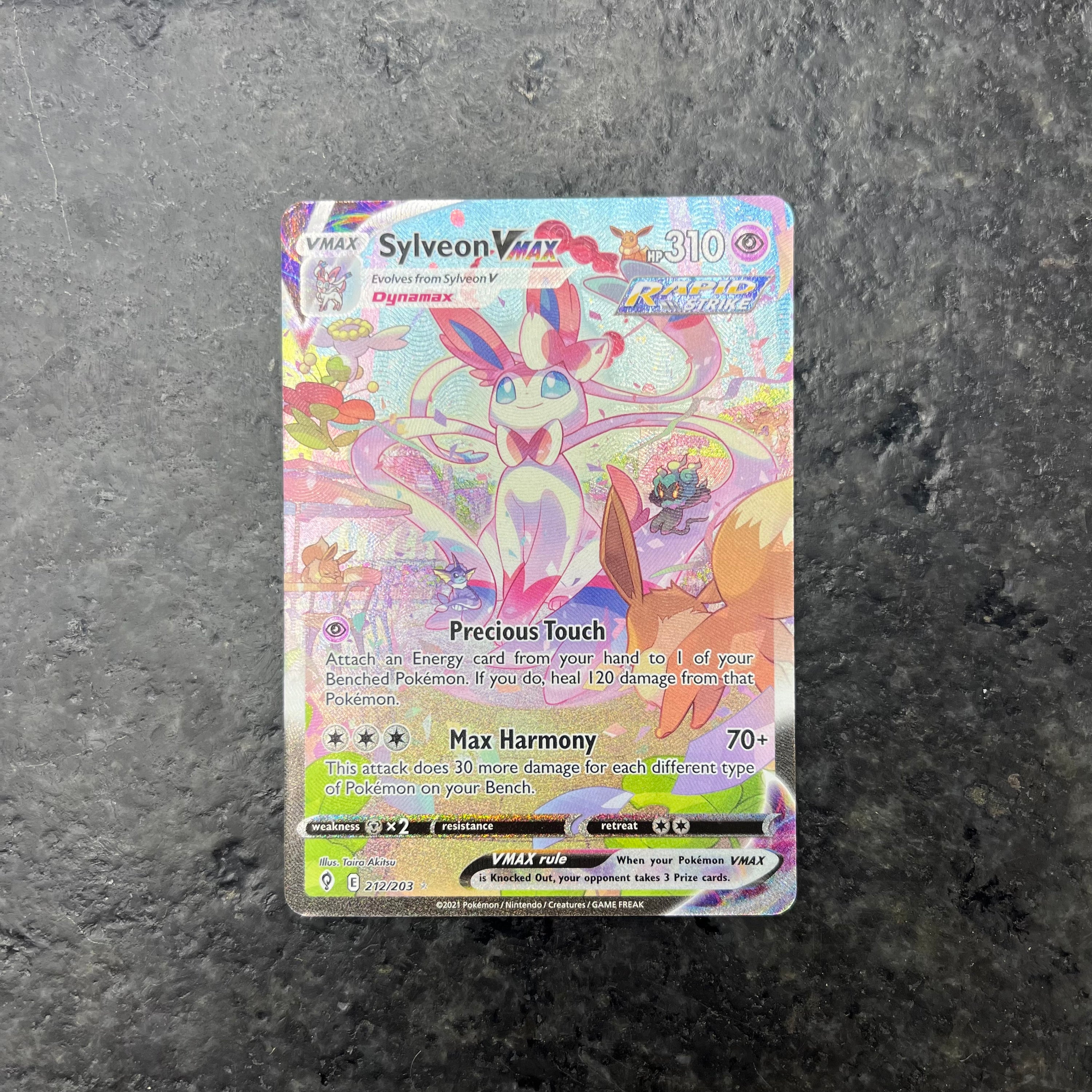 SYLVEON VMAX EVOLVING SKIES ALT ART 212/203 (NM)