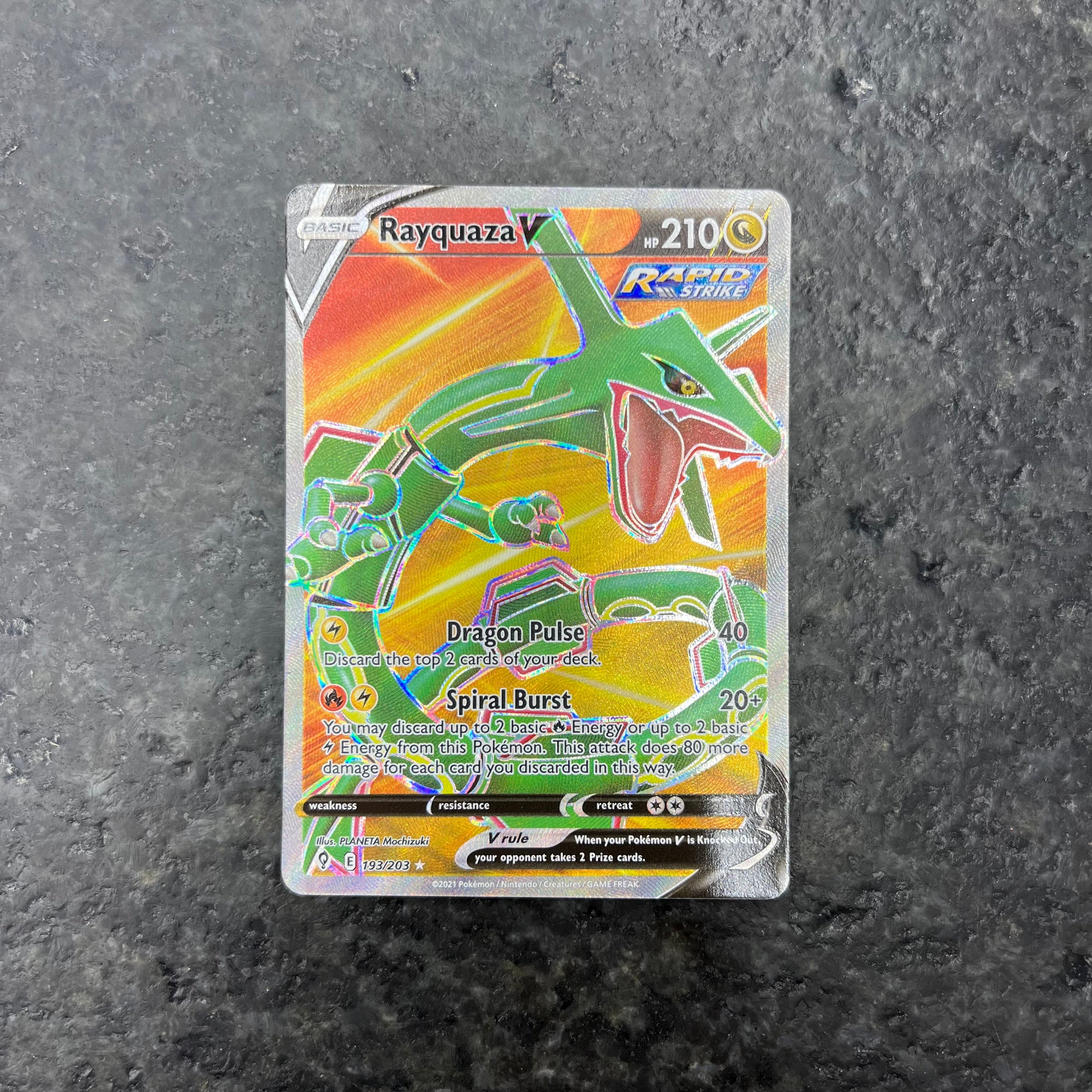 RAYQUAZA V FULL ART 193/203 (NM)
