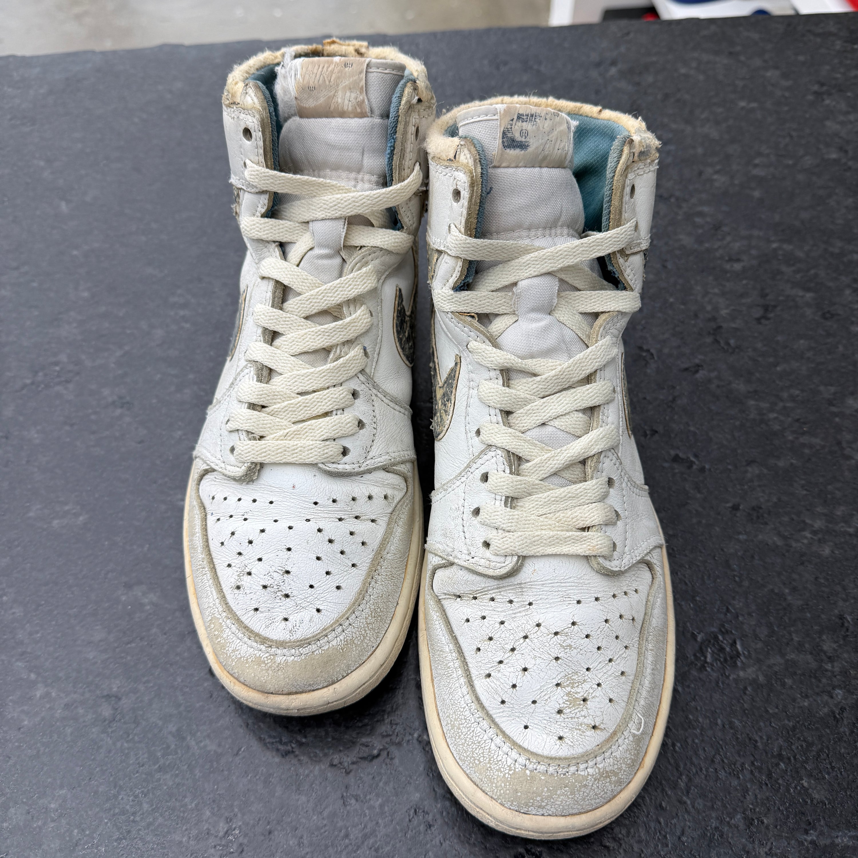 AIR JORDAN 1 HIGH 1985 “BLUE METALLIC” 7.5