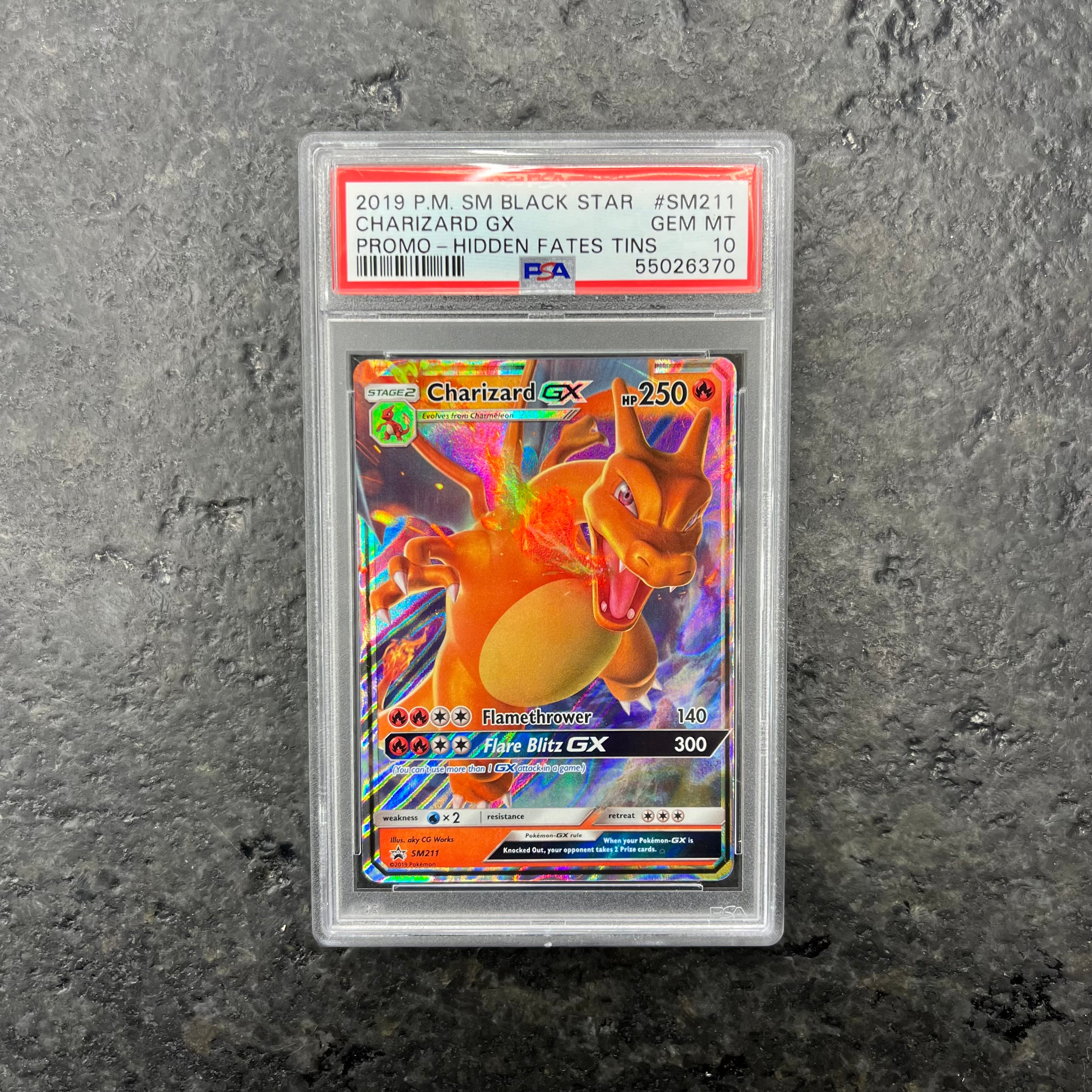 CHARIZARD GX HIDDEN FATES SM211 PROMO PSA 10