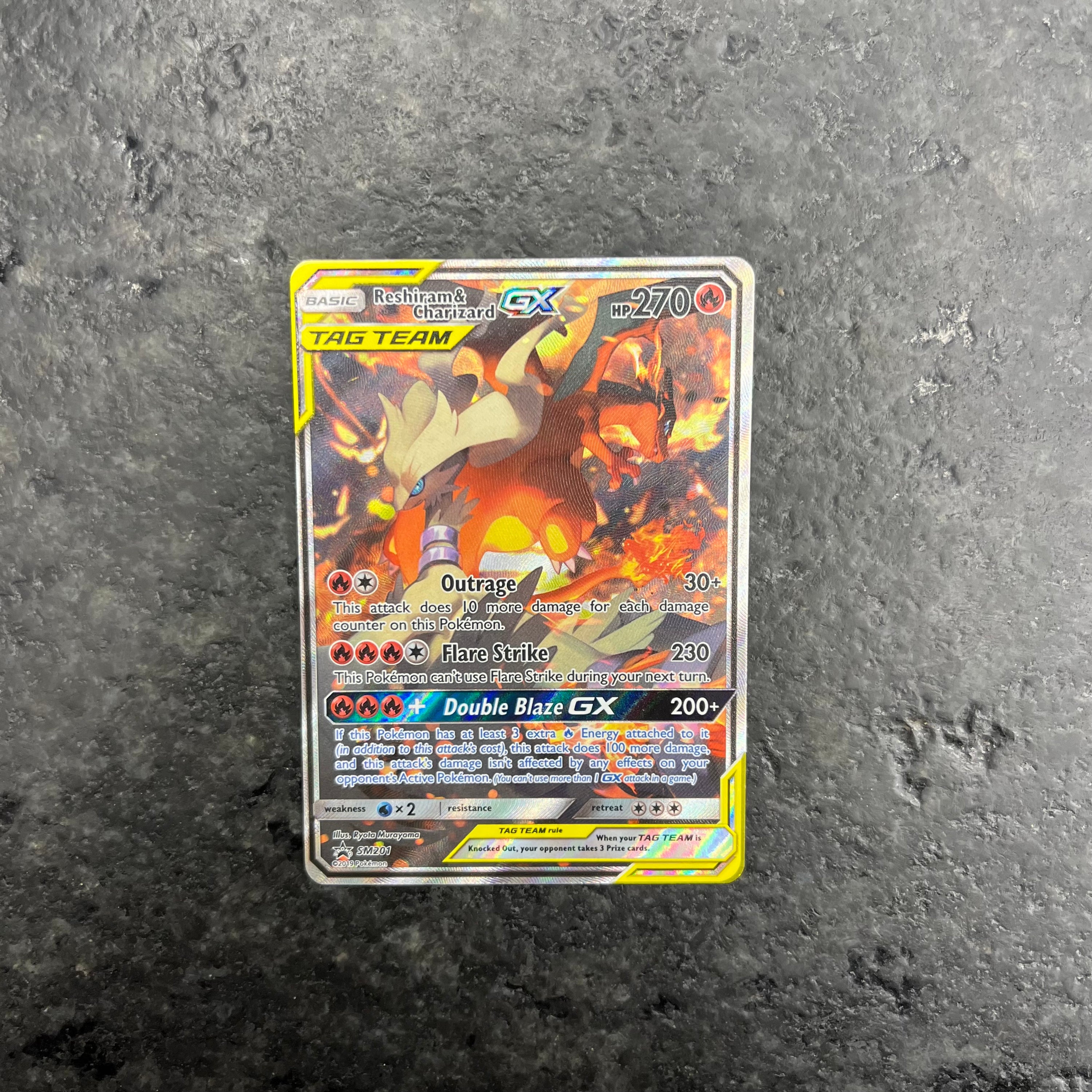 RESHIRAM & CHARIZARD GX TAG TEAM SM204 PROMO (VLP)