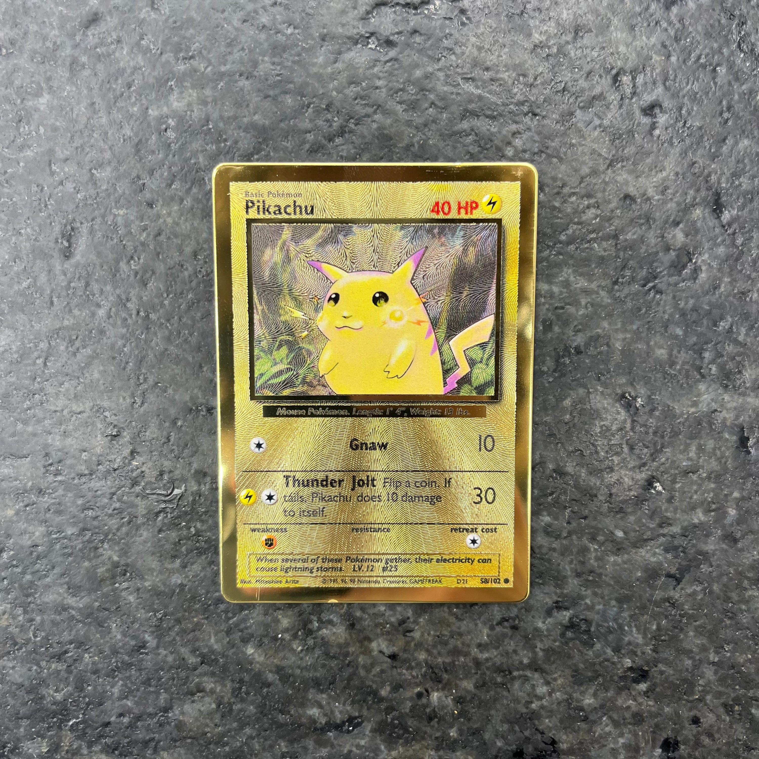 PIKACHU CELEBRATIONS METAL CARD 58/102 PROMO (NM)