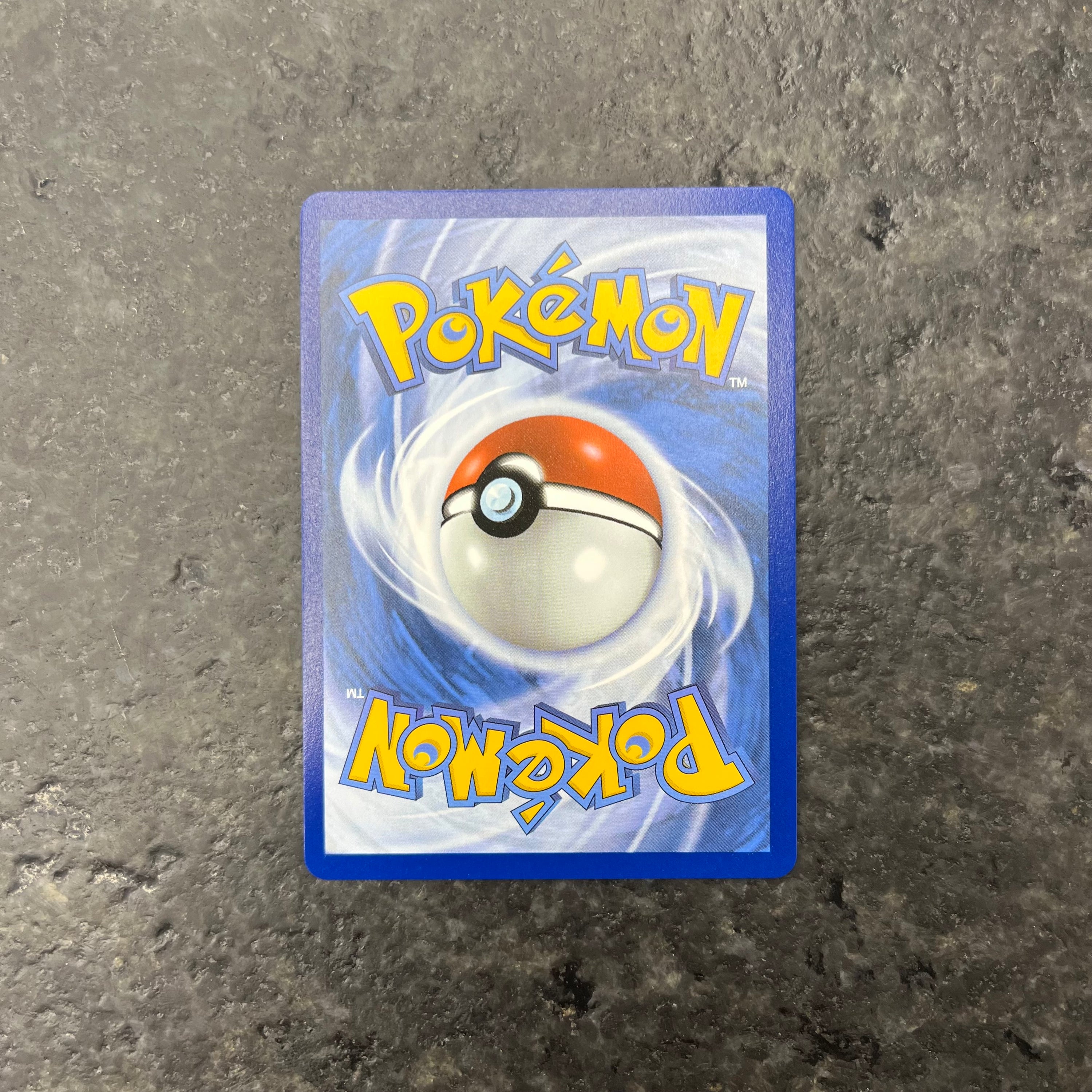 HILDA TRAINER ALT ART 171/086 (NM)