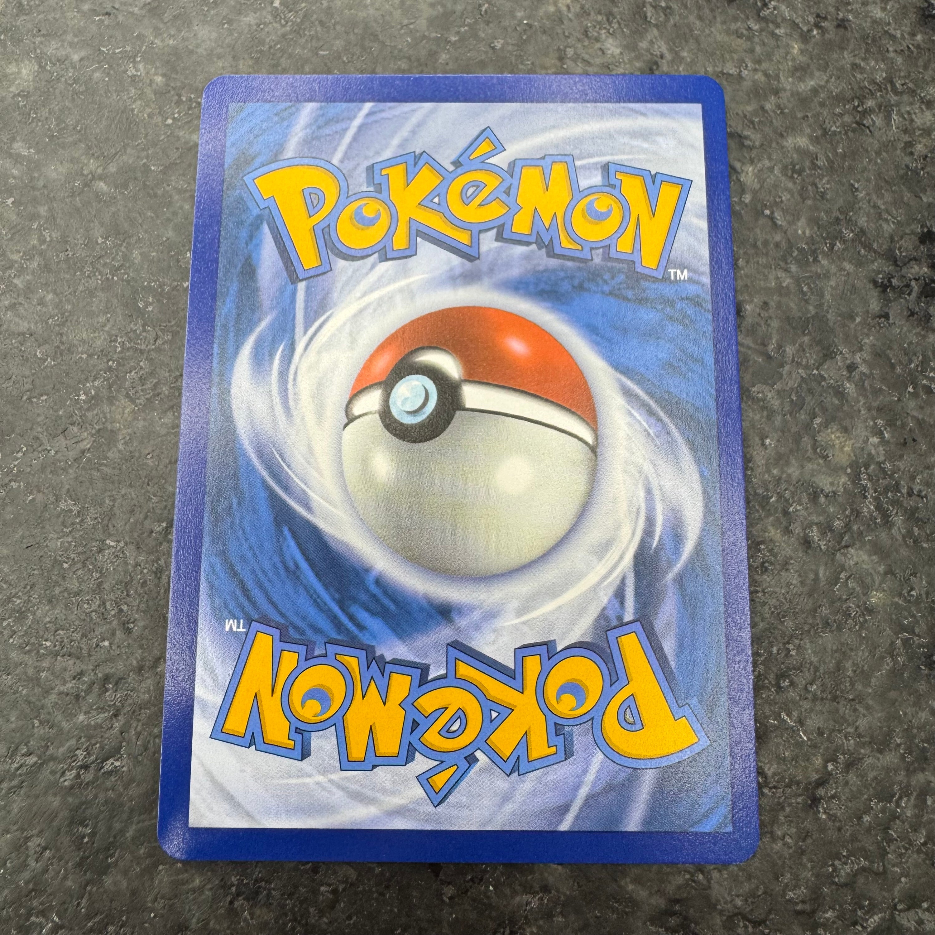 PIKACHU VMAX ALT ART TG17/TG30 (NM)