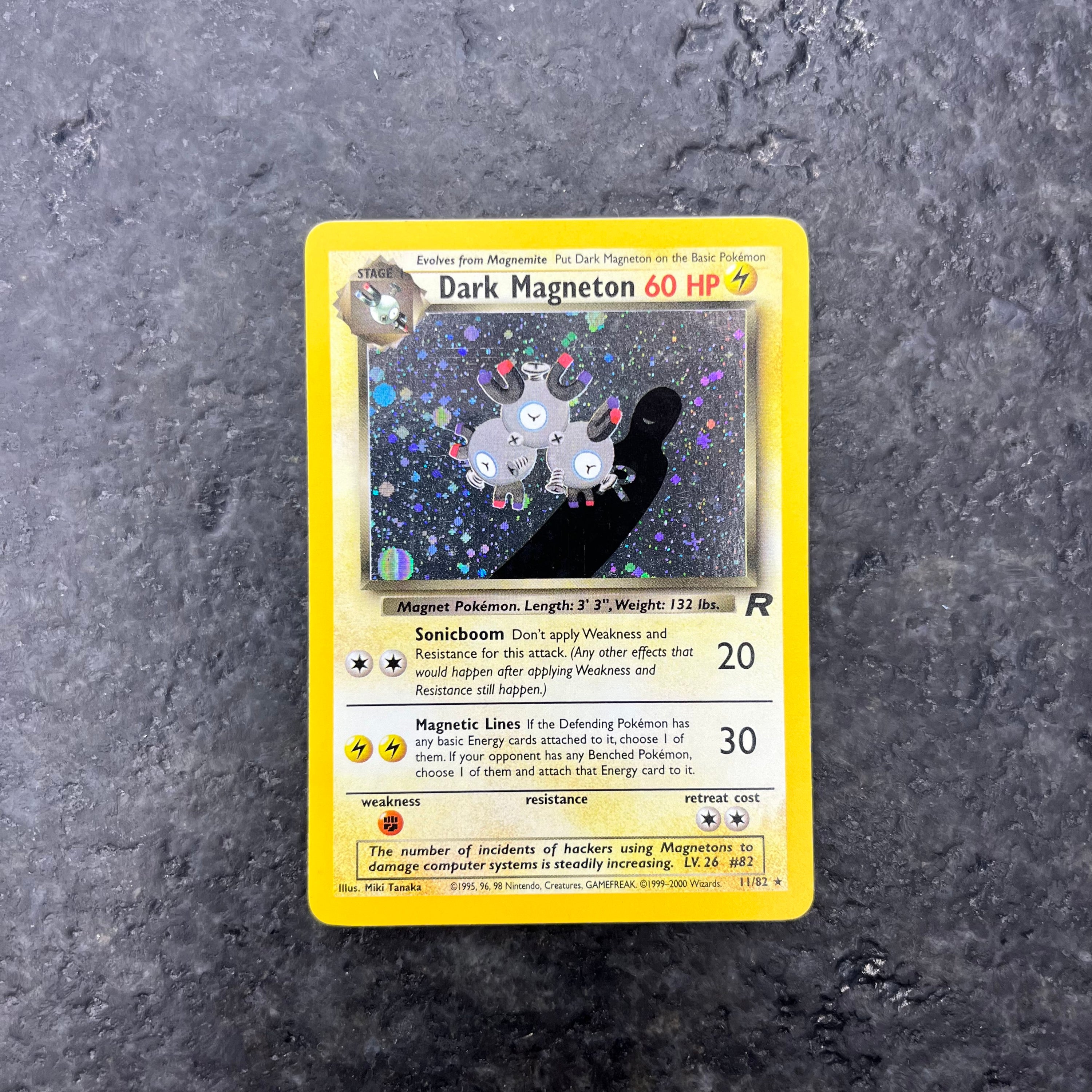 DARK MAGNETON TEAM ROCKET HOLOGRAPHIC 11/82 (NM)