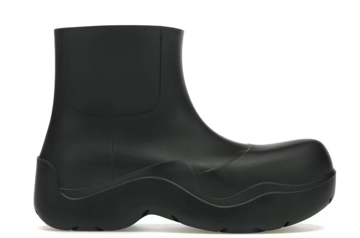 BOTTEGA VENETA PUDDLE BOOT “BLACK”