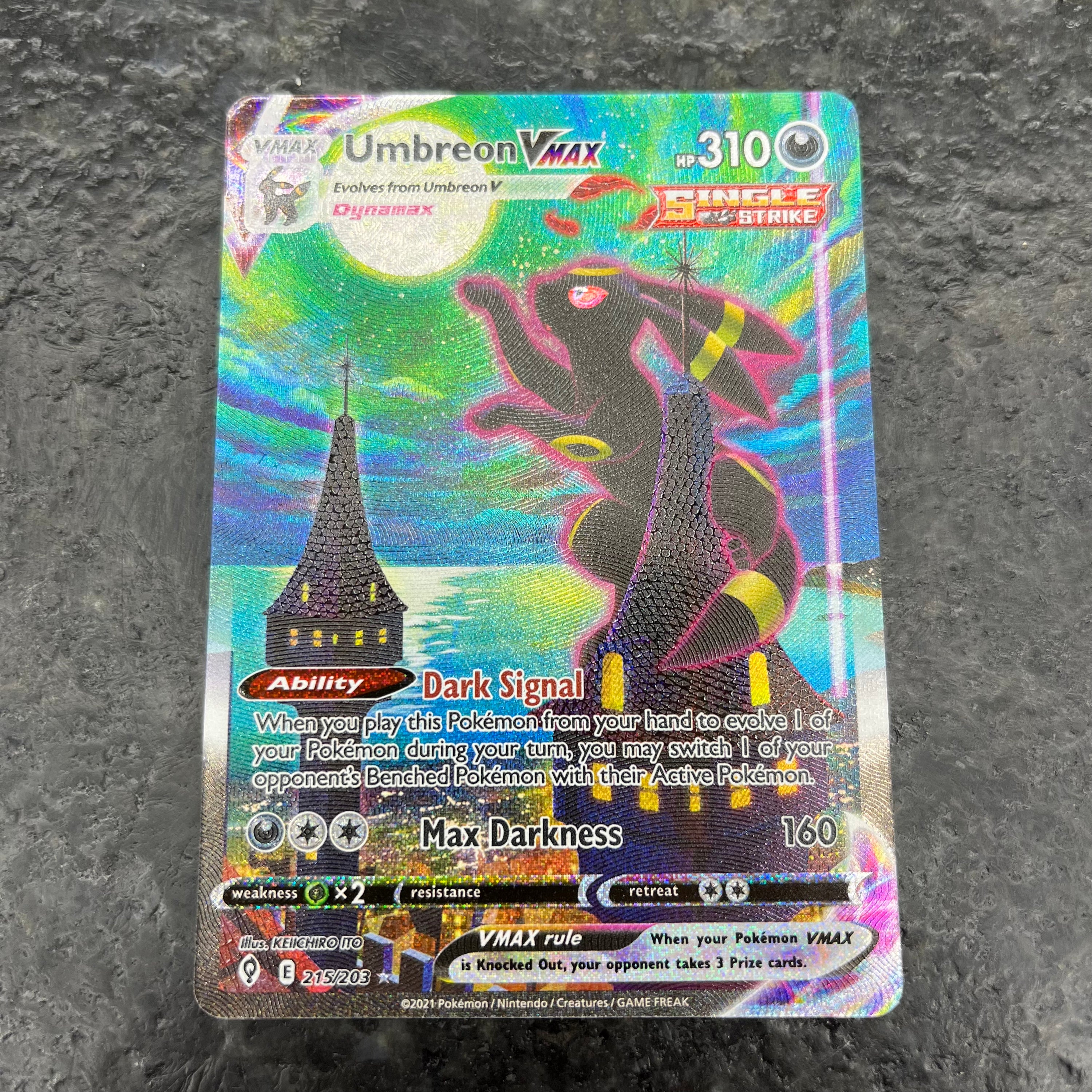 UMBREON VMAX ALT ART 215/203 (NM)