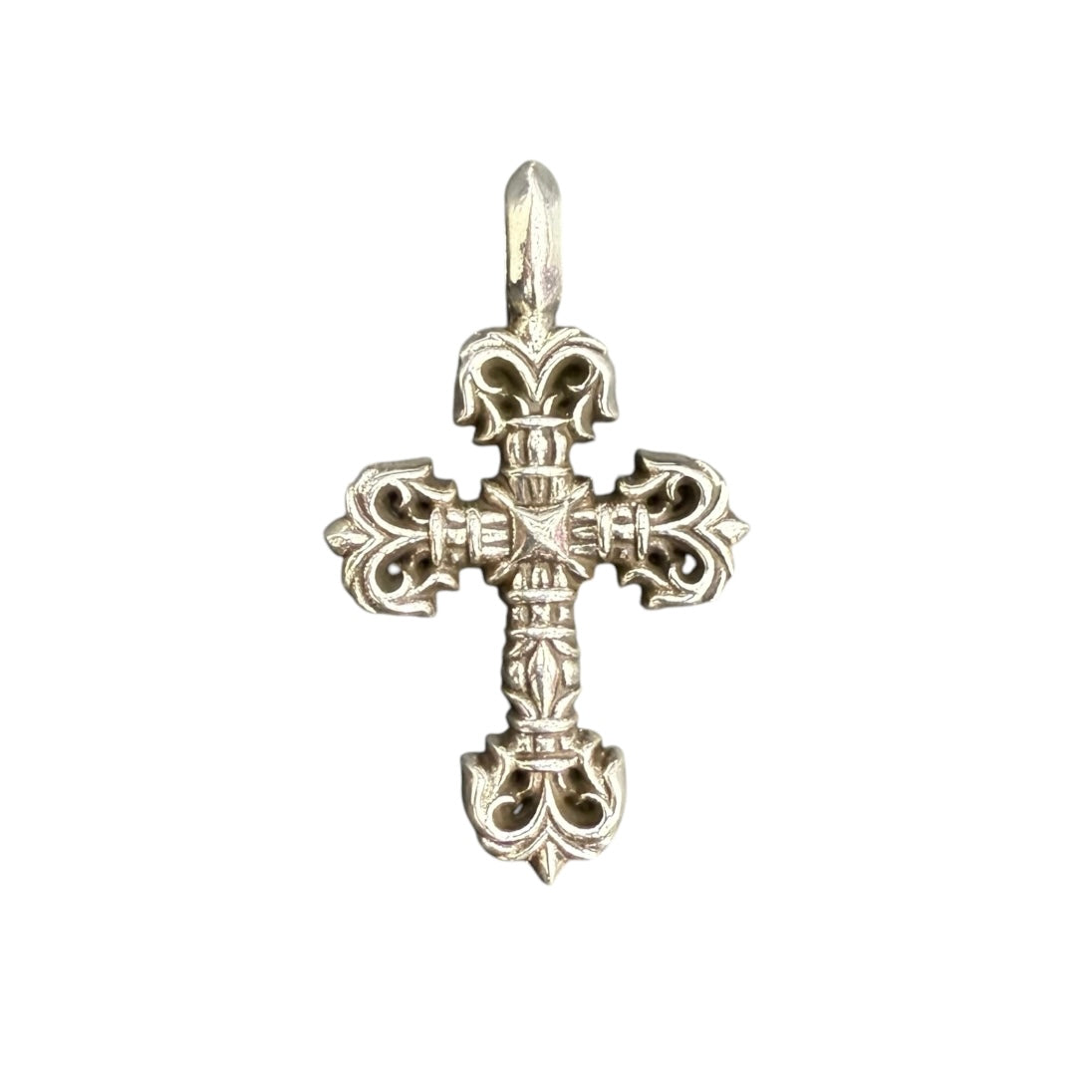 CHROME HEARTS FILIGREE CROSS PENDANT