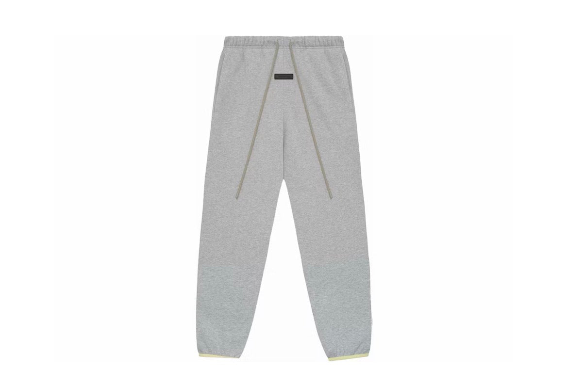 Fear of God Essentials Sweatpants “Light Heather Grey”