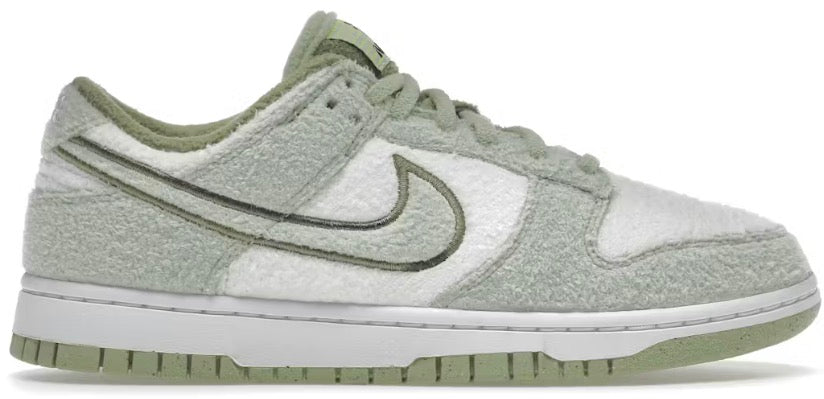 NIKE DUNK LOW SE “FLEECE PACK HONEYDEW” (W)