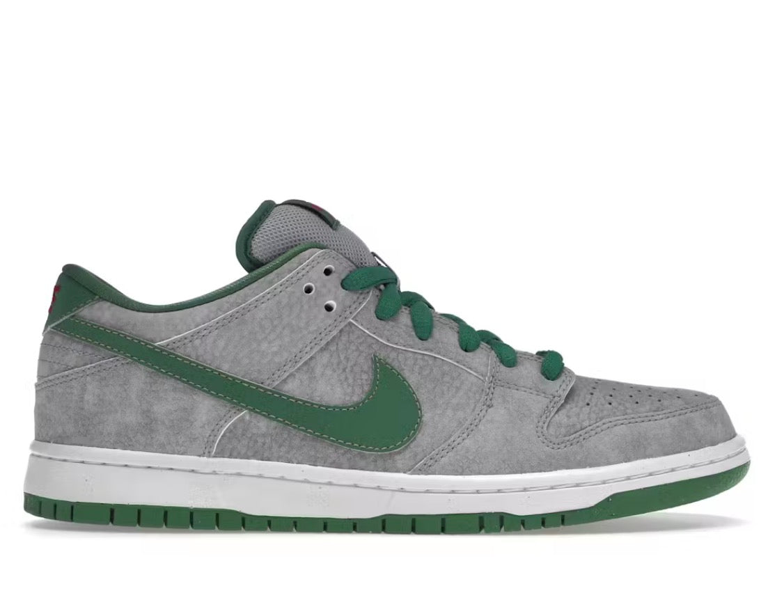 NIKE SB DUNK “MEDUSA” (2012)