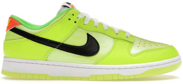 NIKE DUNK LOW SE “SPLASH VOLT”