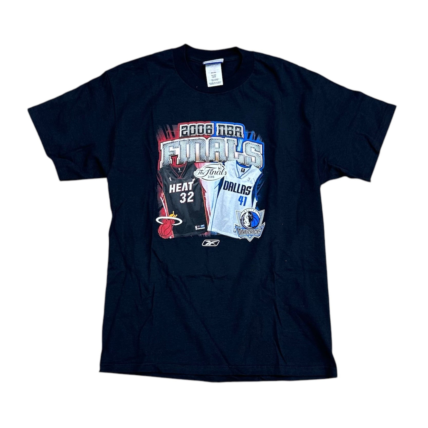 2006 NBA FINALS MAVS VS HEAT TEE (LR)