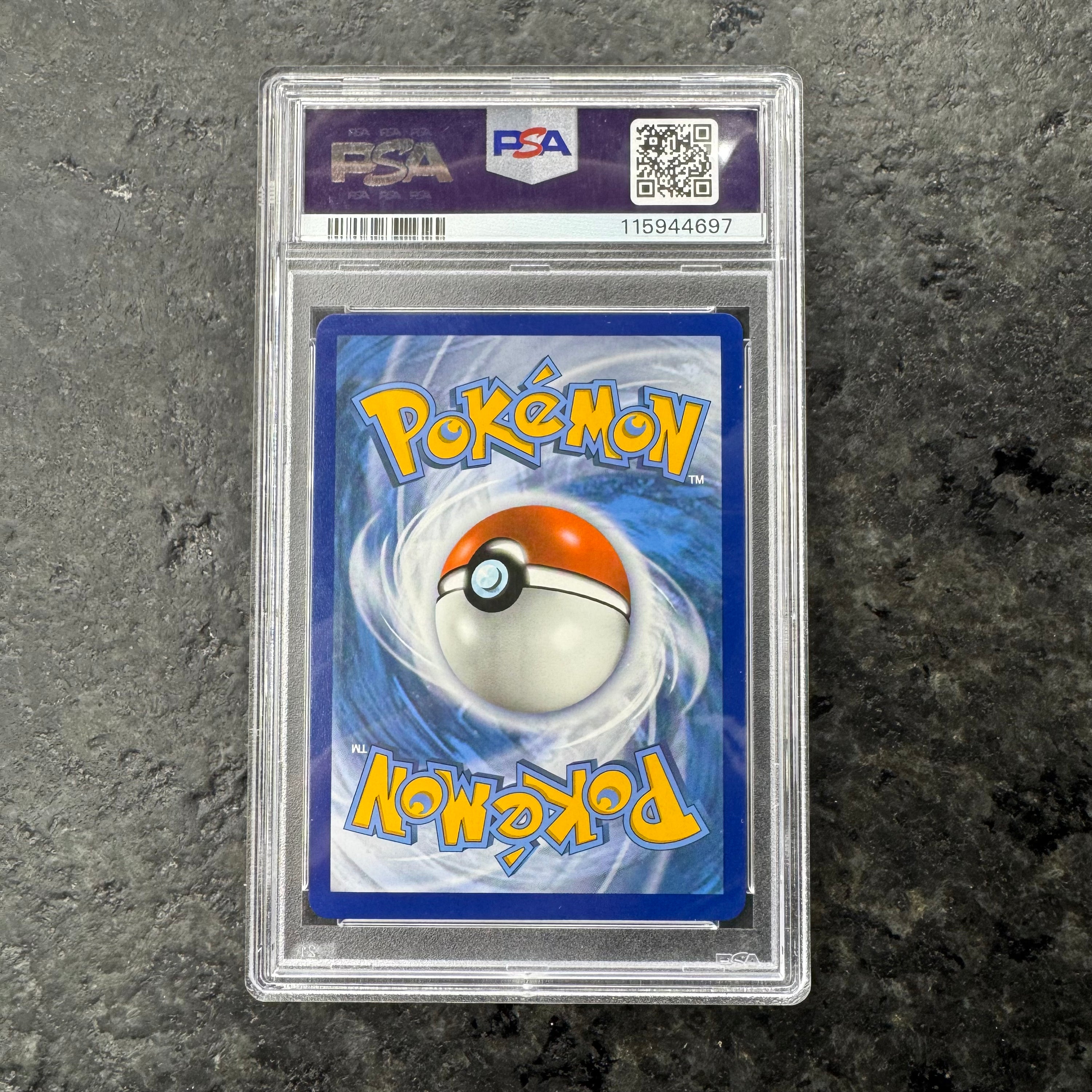 UMBREON VMAX ALT 215/203 PSA 9