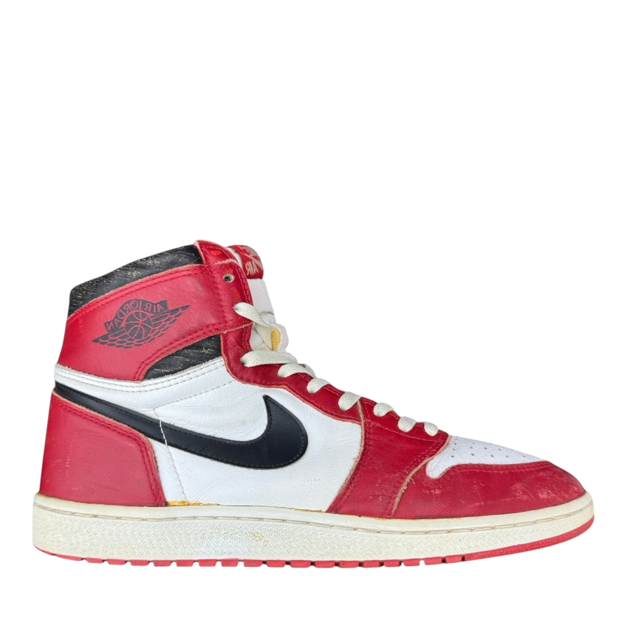 AIR JORDAN 1 “CHICAGO” (1985)