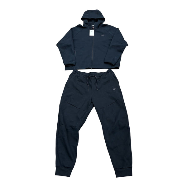 NIKE TECH “BLACK” PANTS AND JACKET SET