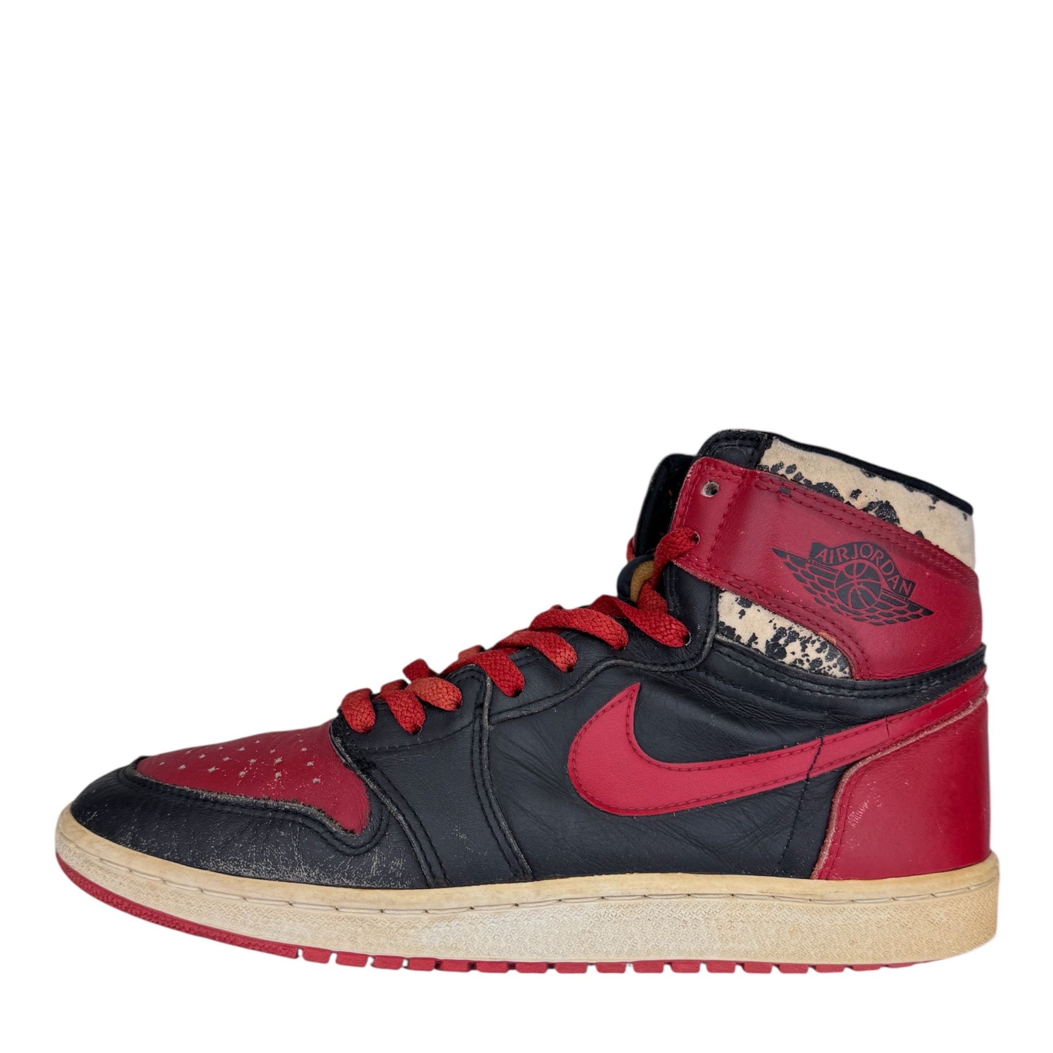 AIR JORDAN 1 “BRED” (1985)