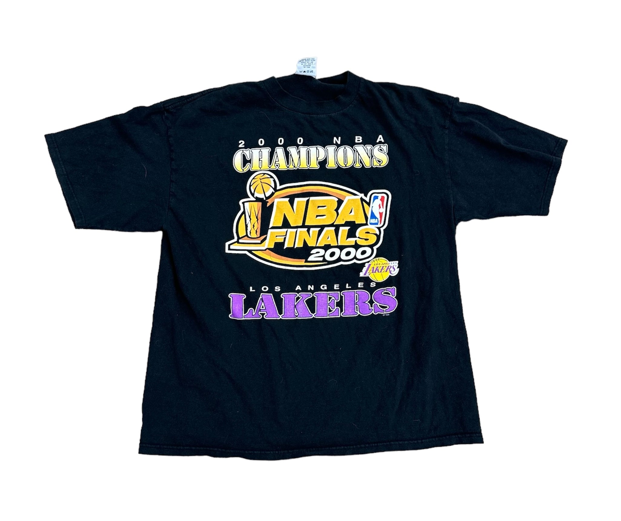 2000 LAKERS NBA CHAMPS TEE (LR)
