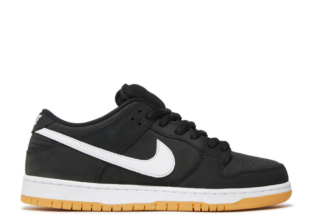 NIKE SB DUNK LOW “BLACK GUM”