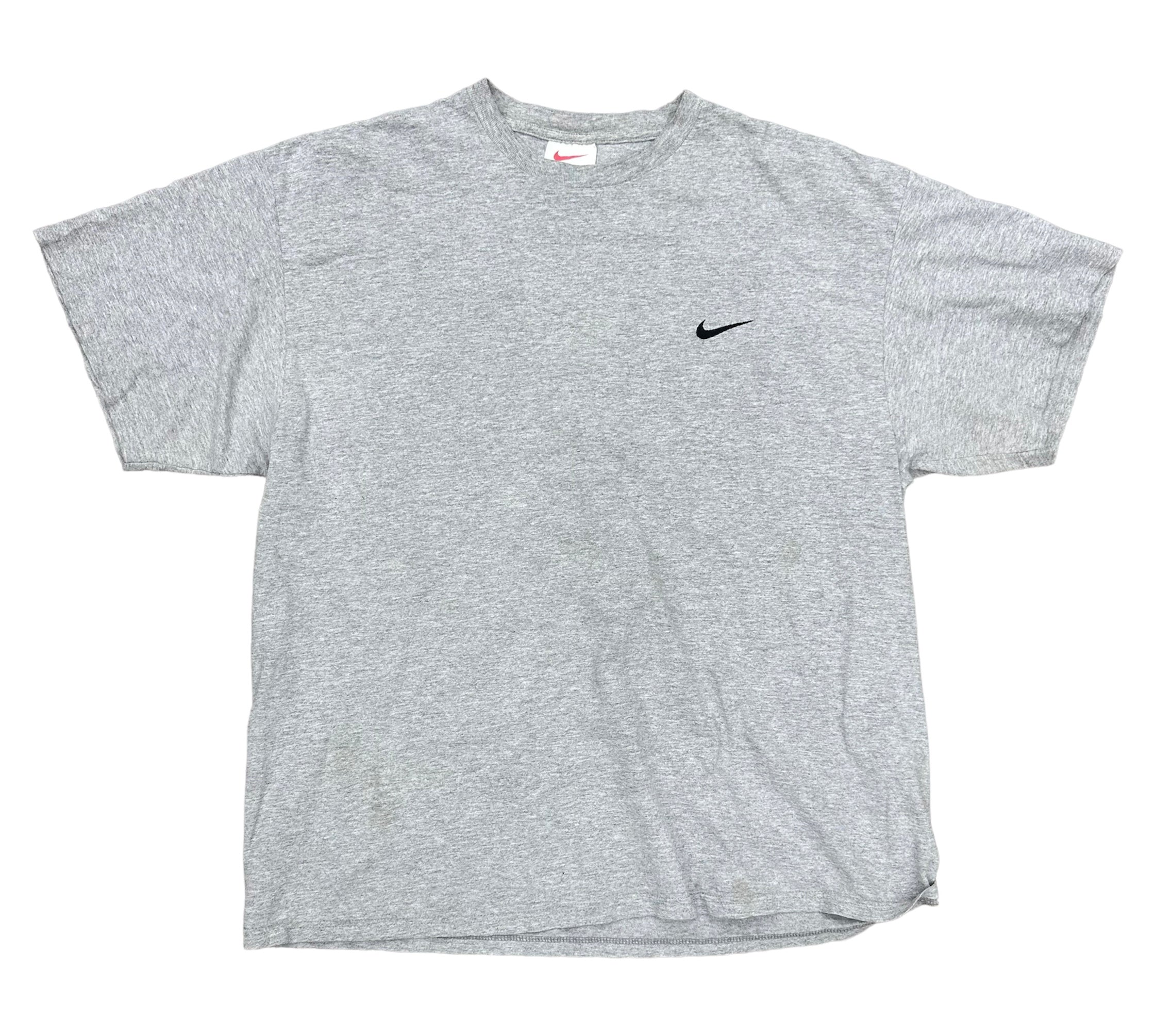 90’S NIKE ESSENTIAL LOGO TEE