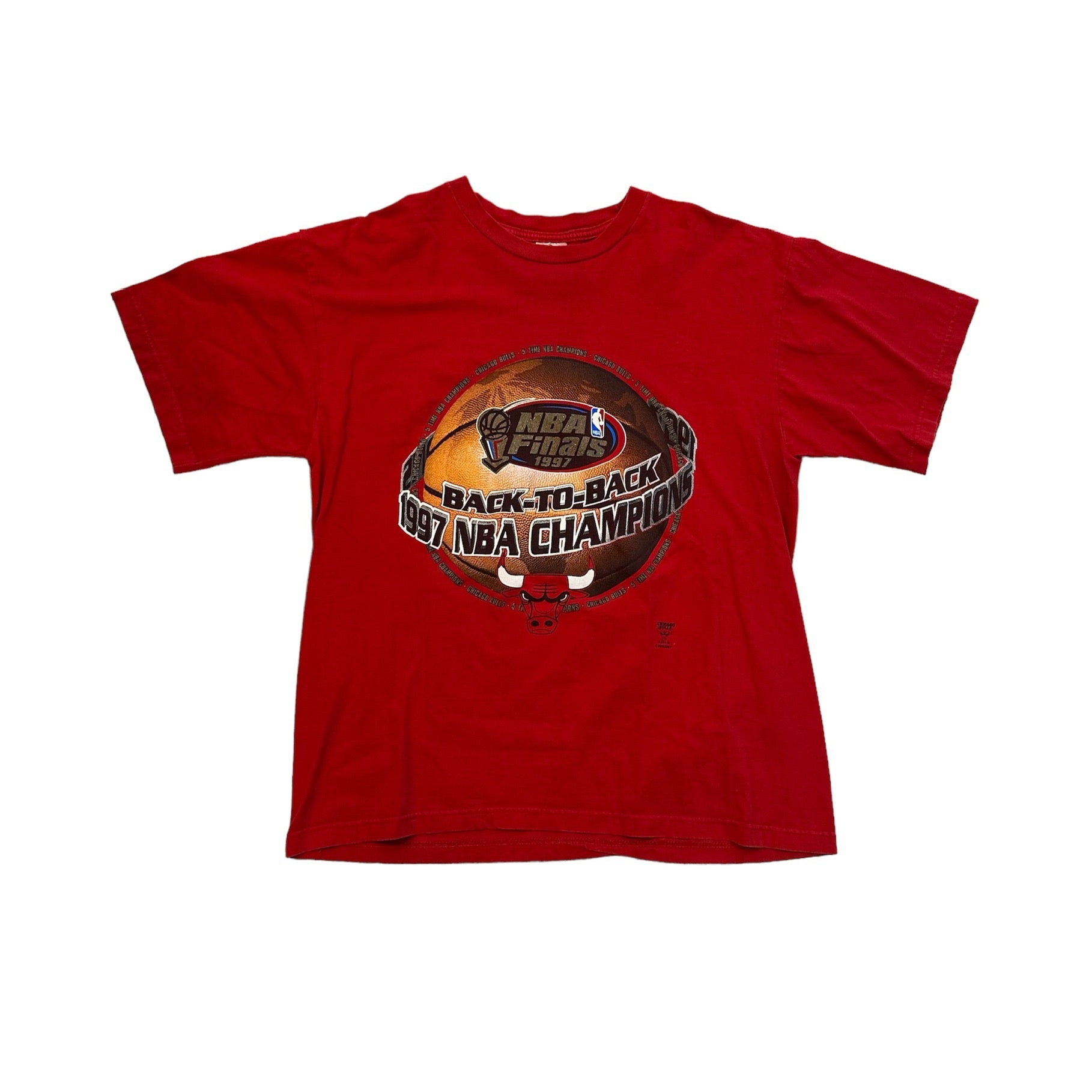 1997 CHICAGO BULLS NBA CHAMPS TEE (LR)