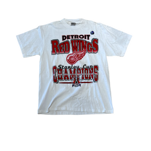 1997 DETRIOT RED WINGS STANLEY CUP CHAMPS TEE