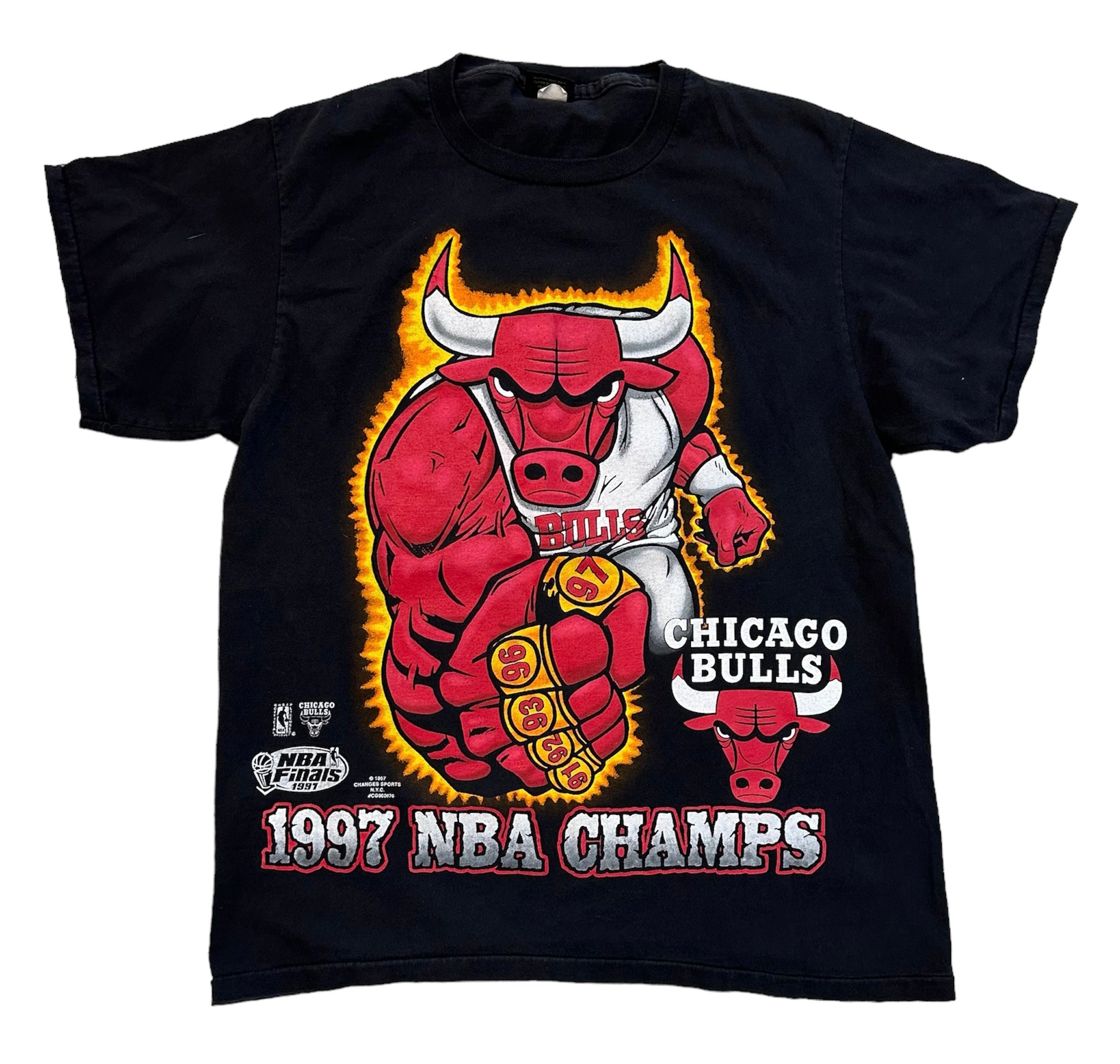 1997 NBA CHAMPS BENNY THE BULLS RAP TEE (LR)