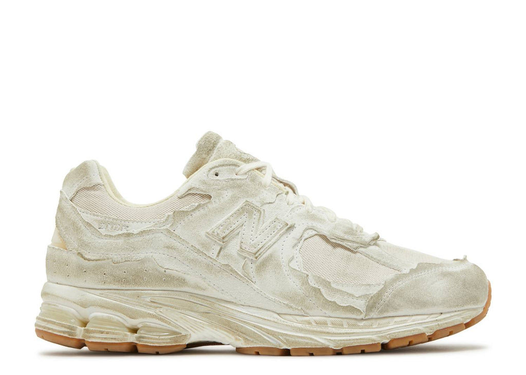 NEW BALANCE 2002R PROTECTION PACK “DISTRESSED”